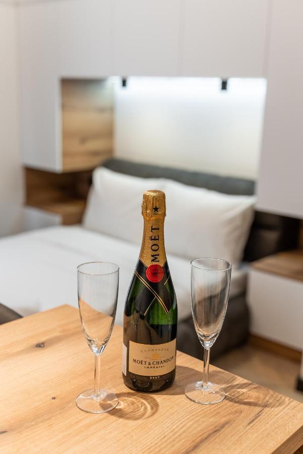 Silver Luxury Suites ベオグラード エクステリア 写真